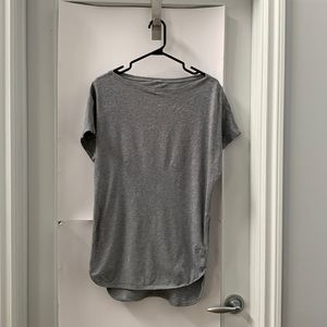 Lululemon T Shirt